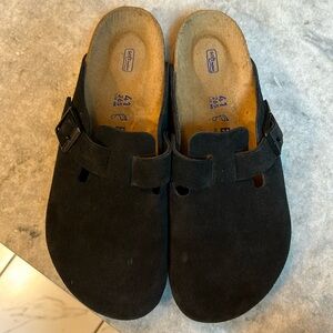 Women’s Birkenstock Boston Clog in black